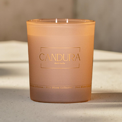 Duftkerze „First Bloom Collection Black Vanilla“