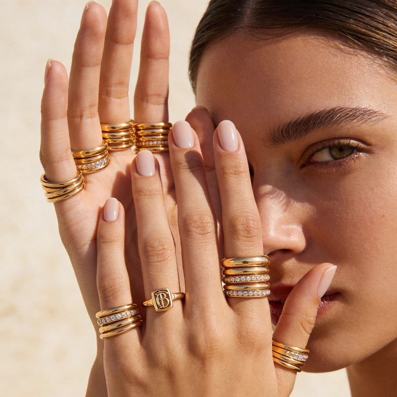 <p><strong>Rings</strong></p>