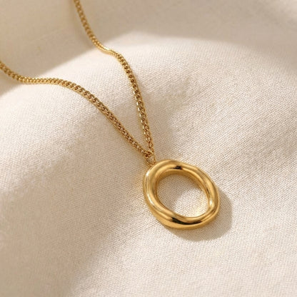 Loop Necklace