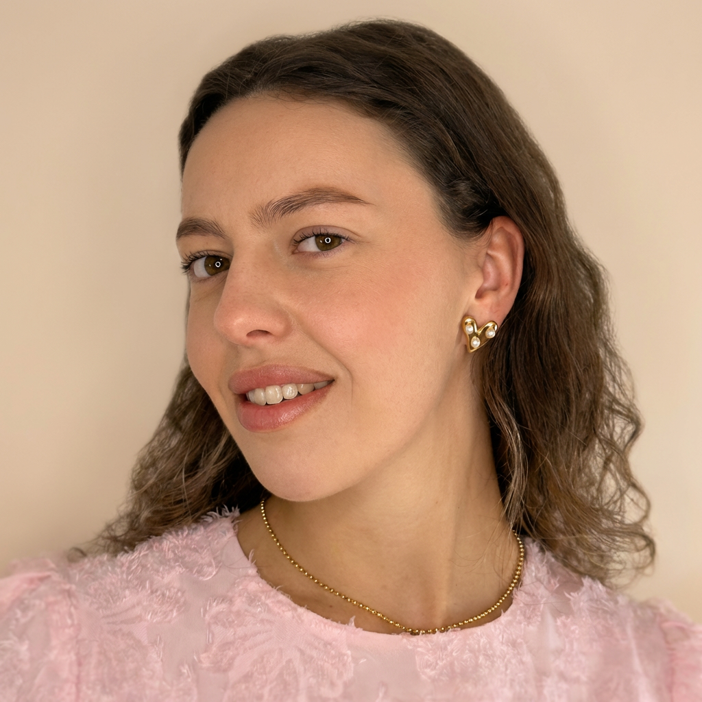 Amora Pearl Earrings